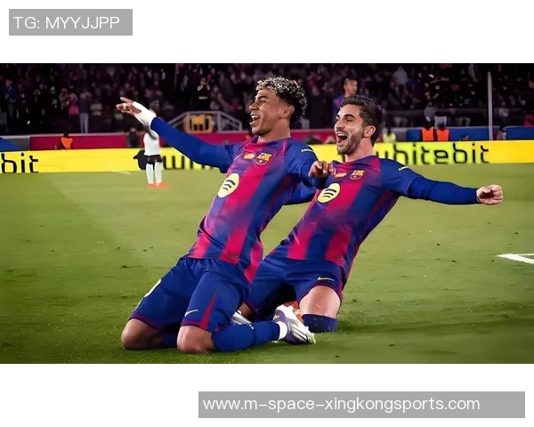 莱万领衔球队新征程挑战赛季巅峰目标全力以赴展现足球魅力